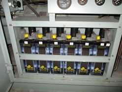 自家発電設備 始動用蓄電池HS-150E取替-取替前
