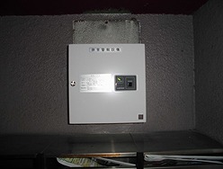 電源函、直流電源装置、表示灯電源箱　FYZ011C-05 2020年製
