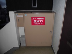ホース格納箱　完成