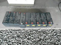 MSE-50-12蓄電池更新工事-途中