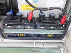 HS-80-6E×2個（自家発始動用蓄電池）着手前