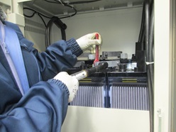 テナントビル HS-400E 自家発始動用蓄電池取替-途中