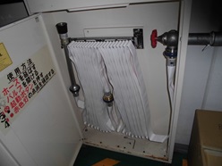 屋内消火栓ホース １０年経過の為、取替後