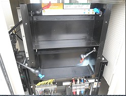電池取外し中
