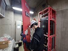 途中　TR-SNTF10020、MSE-200×54個　直流電源装置更新工事