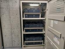着手前　SNSX-300×54セル　蓄電池取替工事